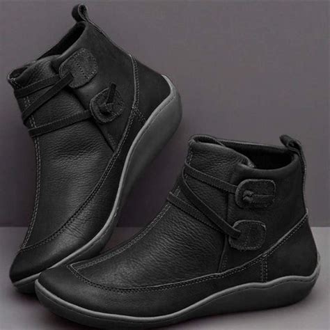 clarks comfortable arch support boots.